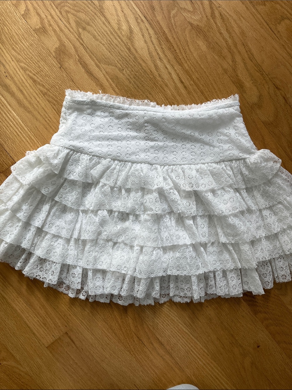 American Eagle White Lace Tiered Ruffle Skirt